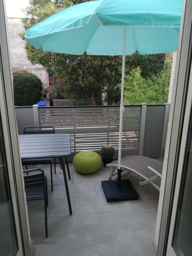 Suite Oisivete Avec Terrasse Vue Sur Patio Et Clim Montpellier Exteriör bild